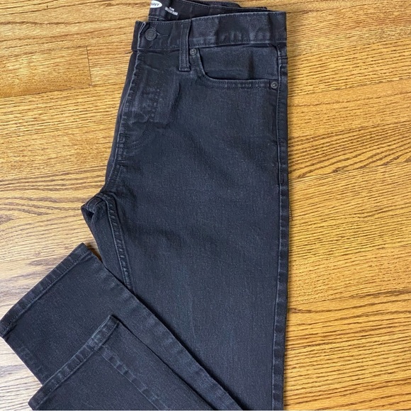 Old Navy Black Straight Leg Pants size 30 - Picture 4 of 8